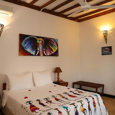 Ivory Ocean View Hotel Marumbi Ngoại thất bức ảnh